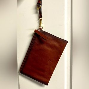 FRYE LEATHER WRISTLET